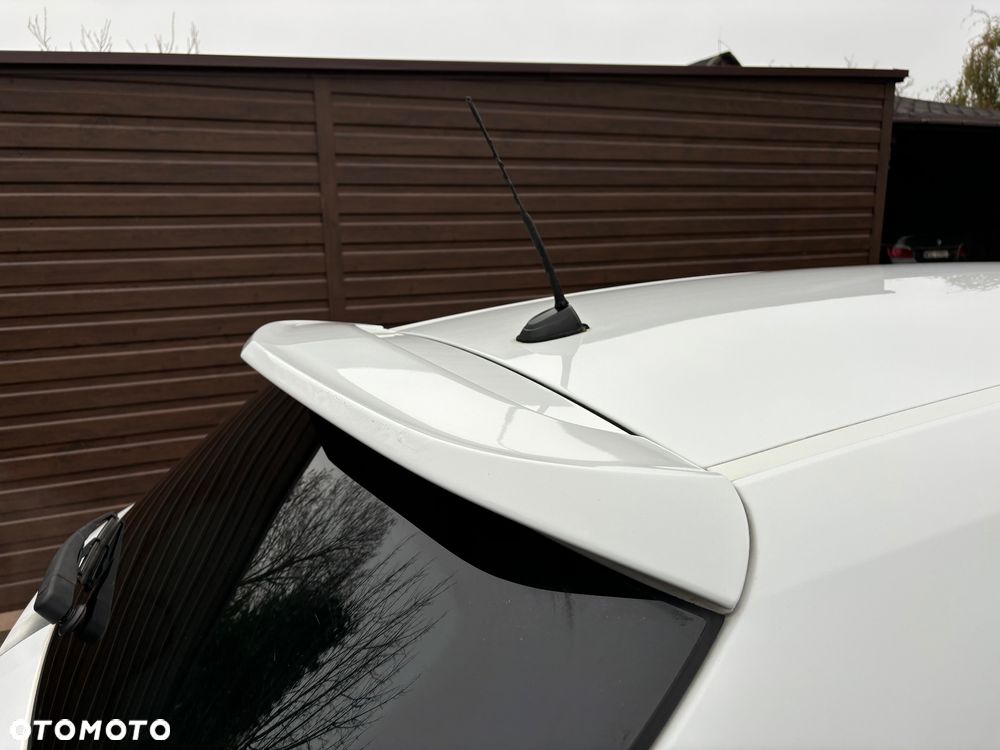 Opel Astra OPC Nürburgring Edition - 36