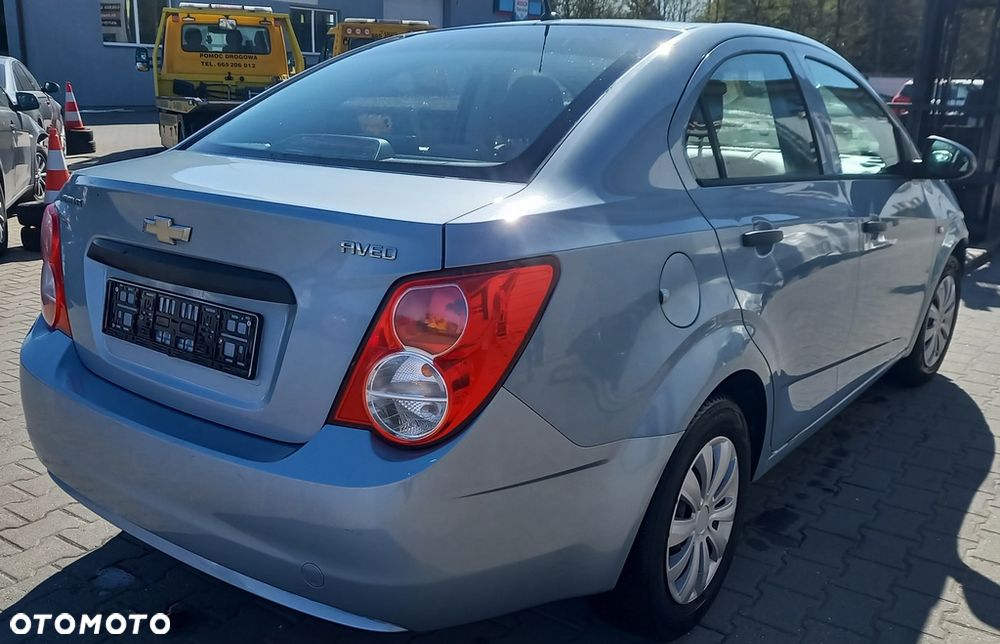 Chevrolet Aveo 1,2 benzyna części maska klapa drzwi błotnik zderzak lampa reflelektor felgi wyposażnie wnętrza silnik A12XER skrzynia biegów M26 - 1
