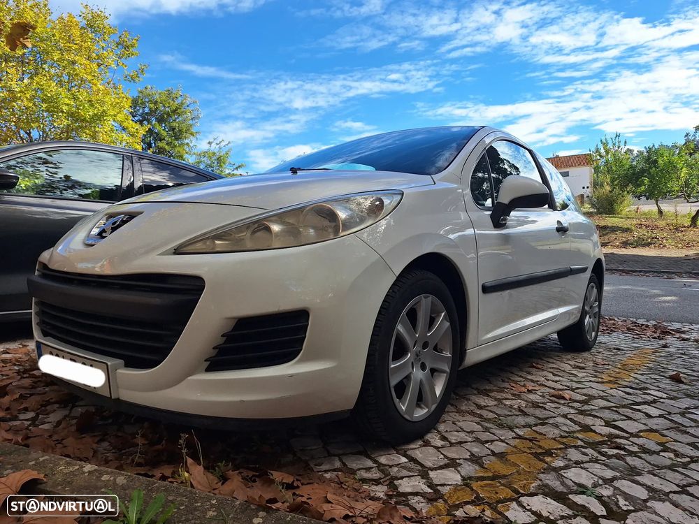 Peugeot 207 - 6