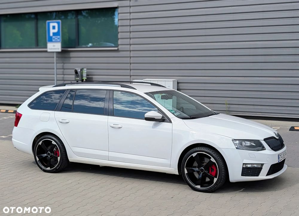 Skoda Octavia 2.0 TDI DSG RS - 10