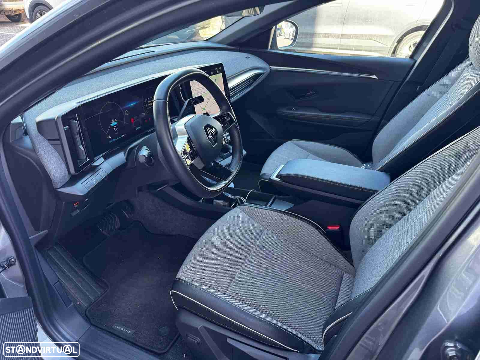 Renault Mégane E-Tech - 5