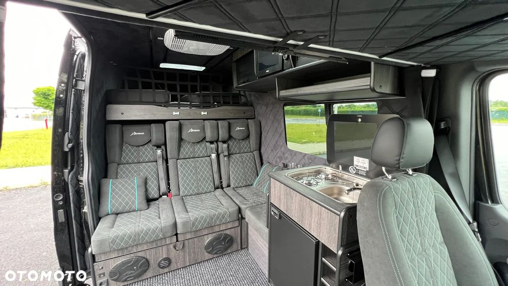 Mercedes-Benz Srinter Camper - 17
