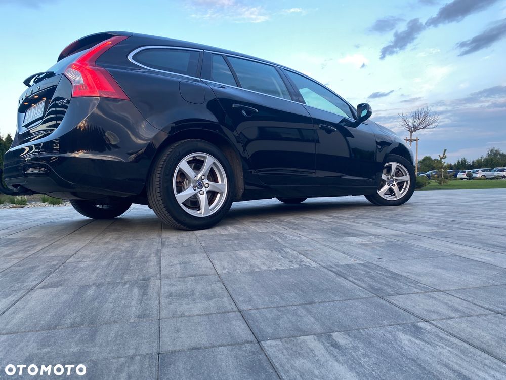 Volvo V60 D3 Drive-E Summum - 37