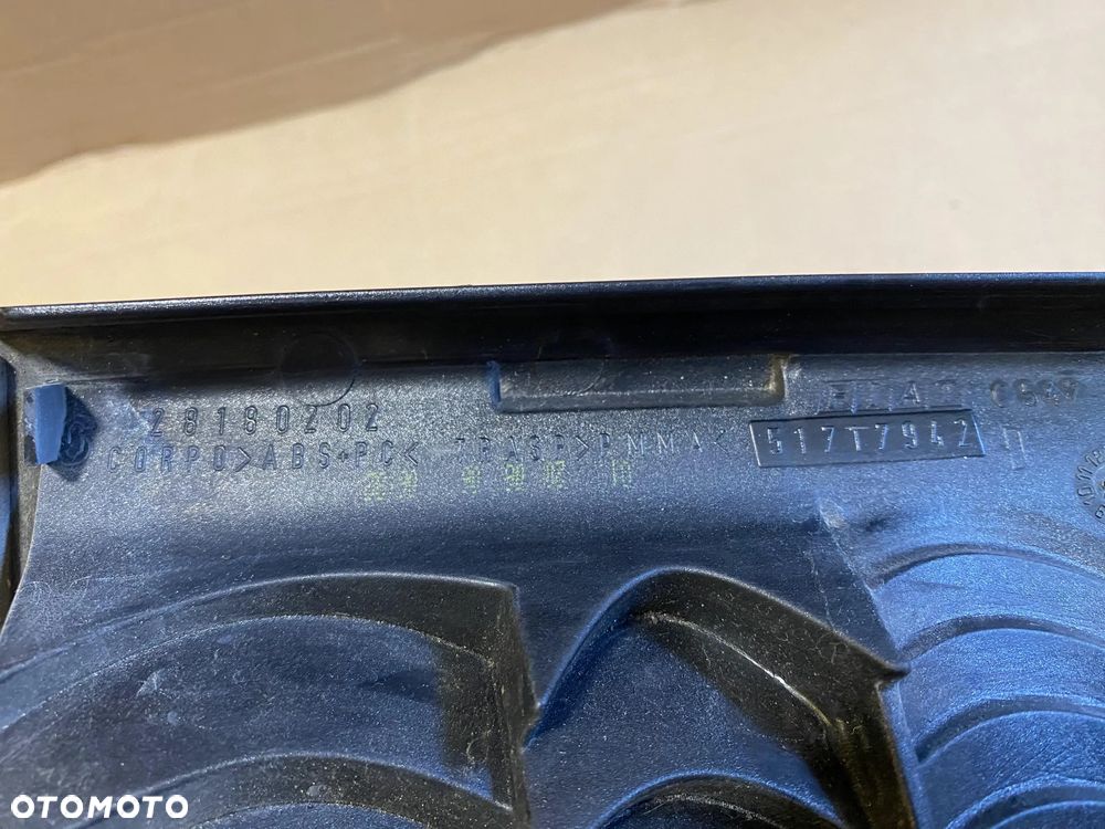 Lampa Fiat Stilo kombi w klapę prawa lewa OE - 6