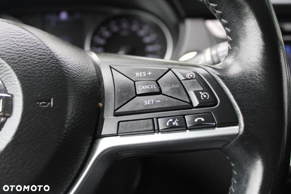 Nissan Qashqai - 15