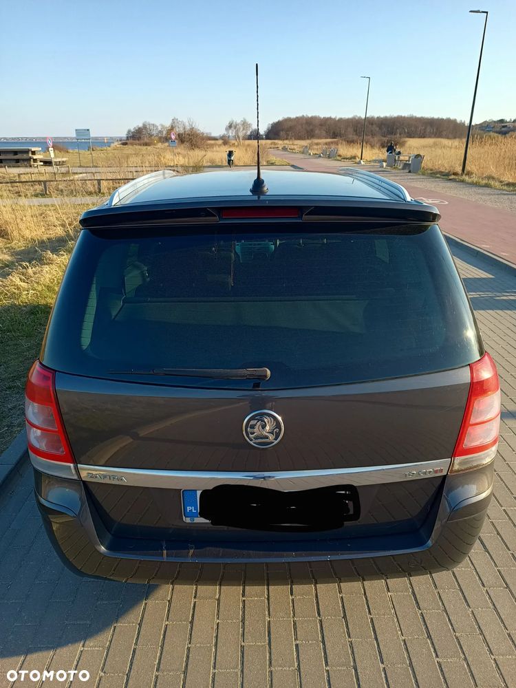 Opel Zafira - 8