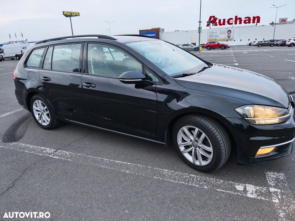 Volkswagen Golf - 3