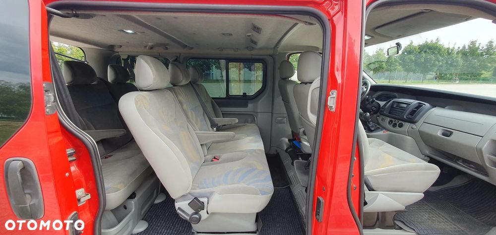 Renault Trafic Passenger Expression - 17