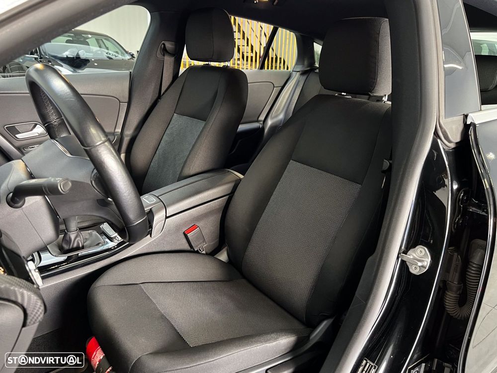 Mercedes-Benz CLA 180 - 9