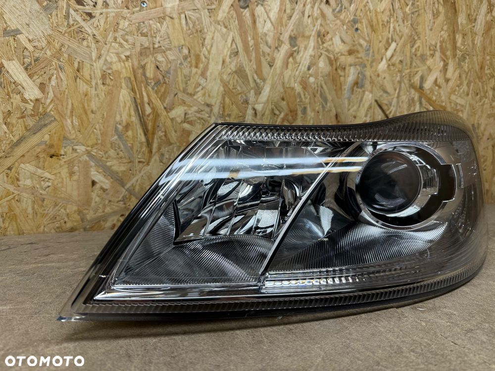 SKODA OCTAVIA 2 II BI XENON LIFT SKRĘTNY KOMPLETNA LEWA LAMPA 1Z1941015G - 24