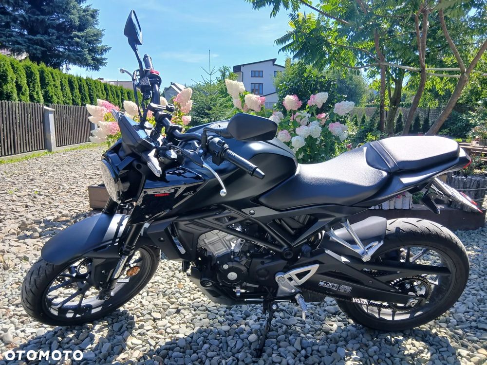 Honda CB - 11