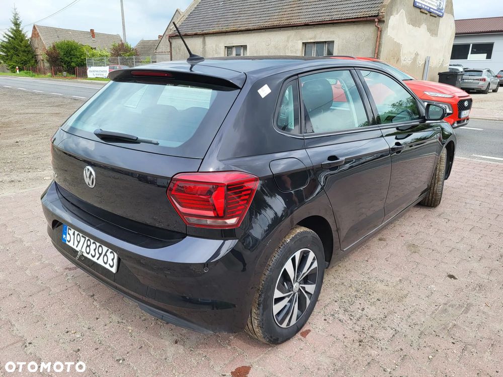Volkswagen Polo - 16