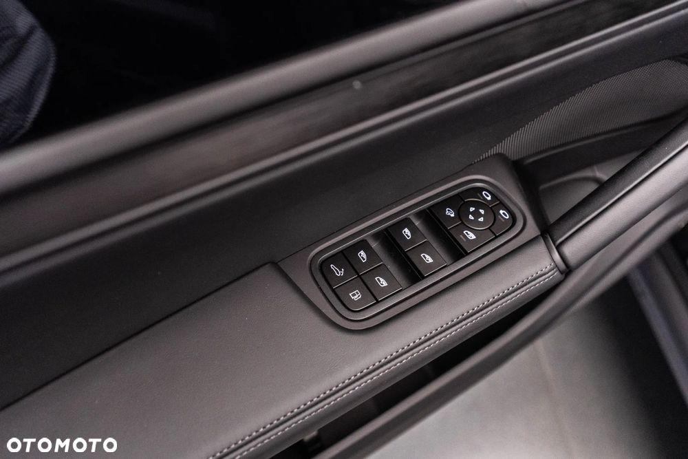Porsche Cayenne Black Edition - 25