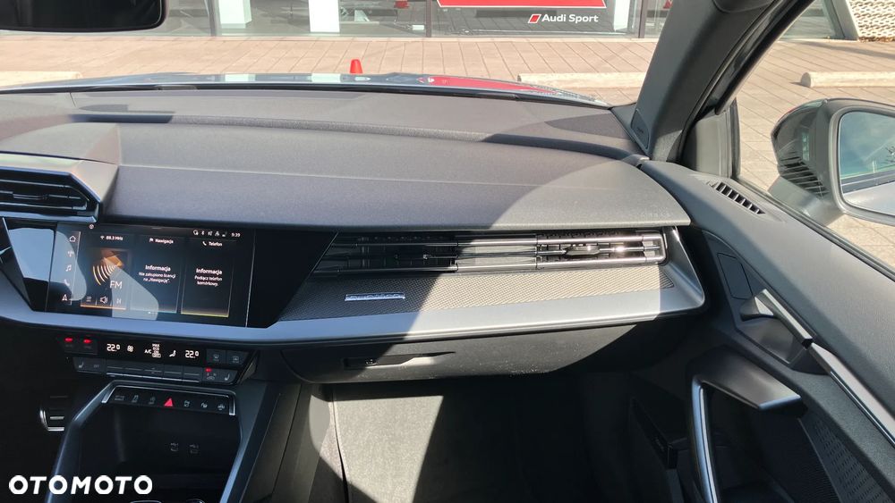 Audi RS3 Limousine - 19