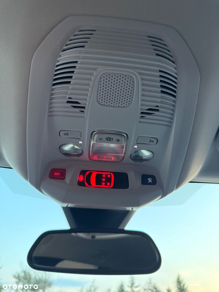 Peugeot 5008 1.5 BlueHDI Allure S&S - 28