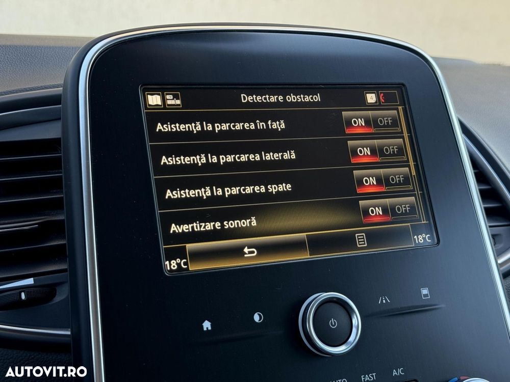 Renault Grand Scenic - 16