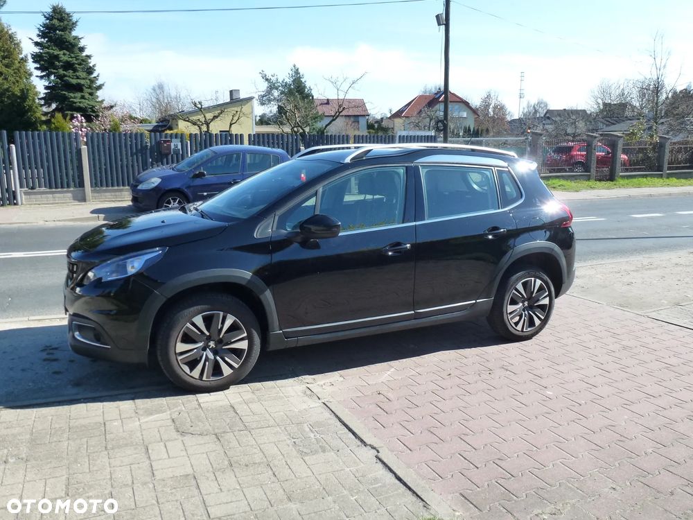 Peugeot 2008 BlueHDi 100 STOP & START Style - 2