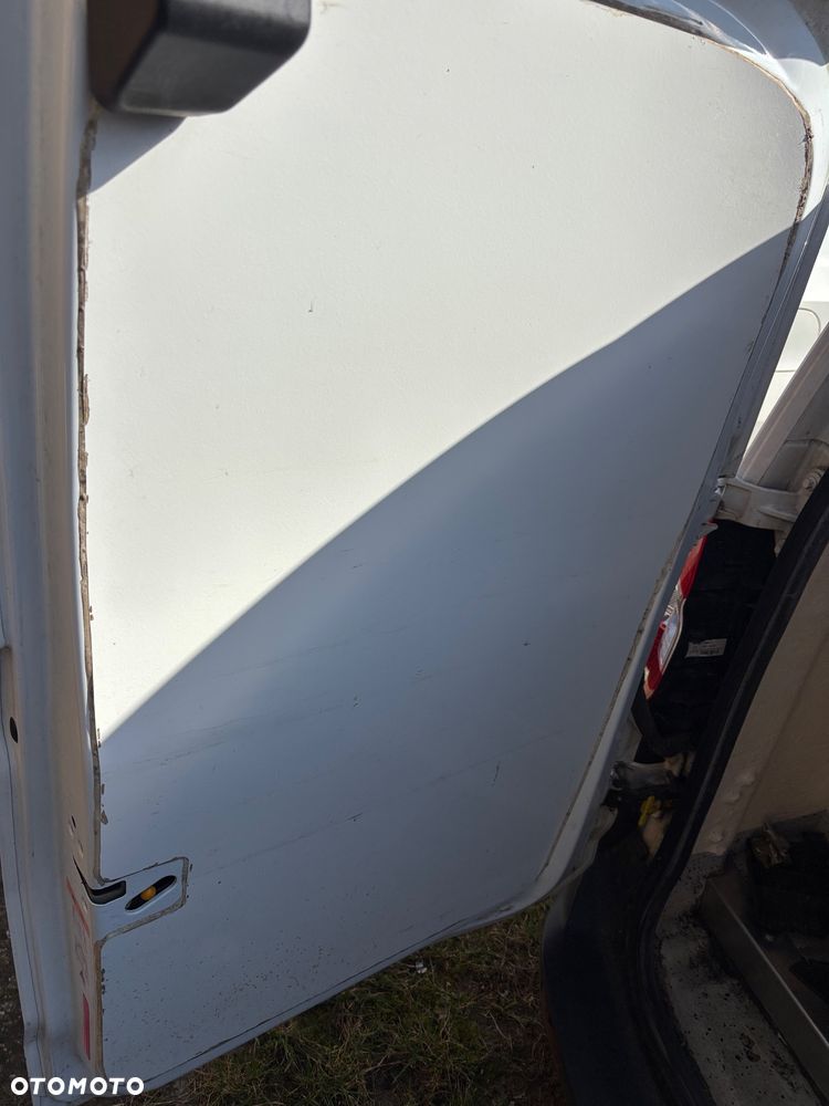 Ford transit courier - 21