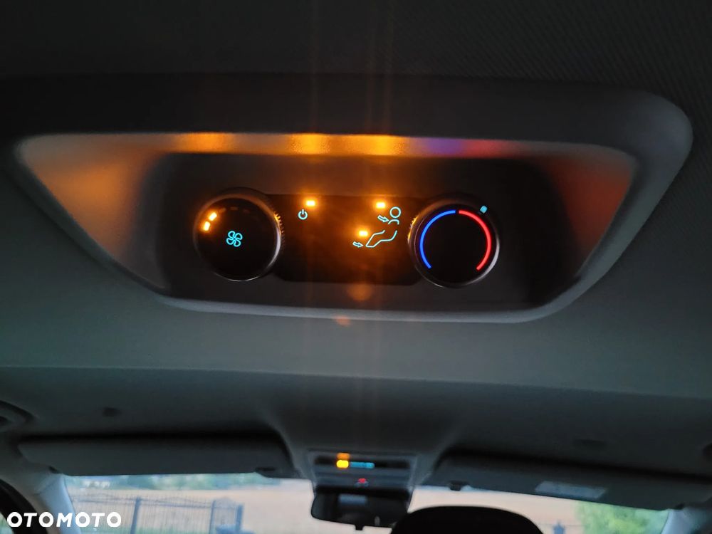Ford Tourneo Custom L1H1 VA Autm Titanium - 17