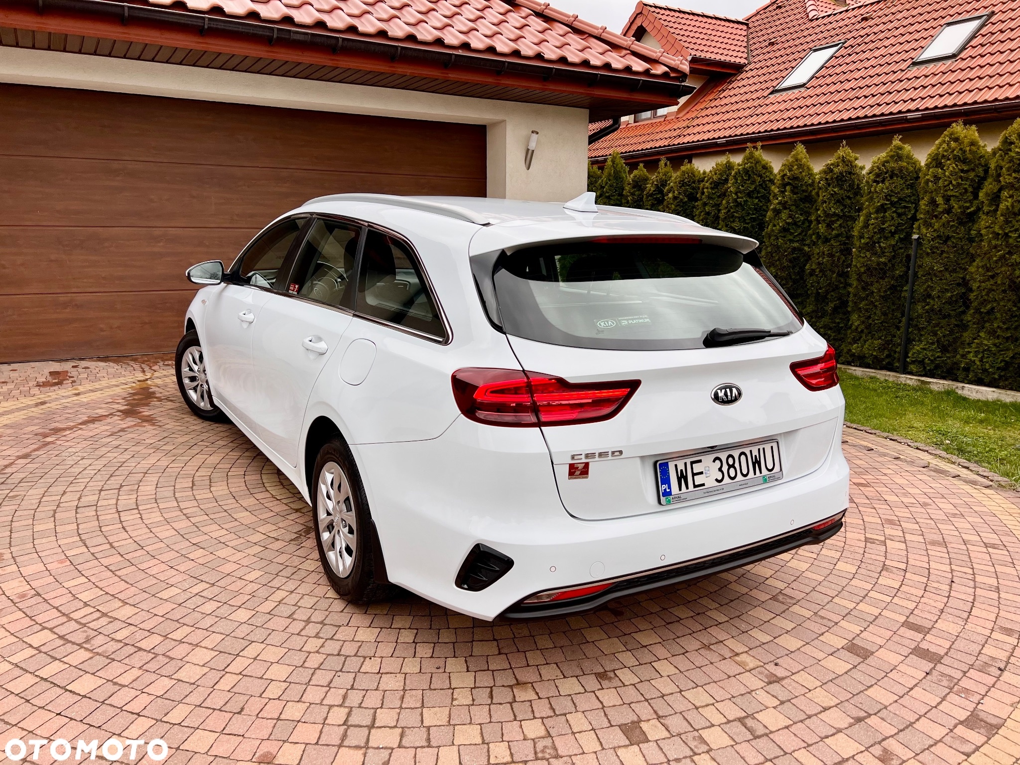 Kia Ceed 1.6 CRDi SCR M - 26