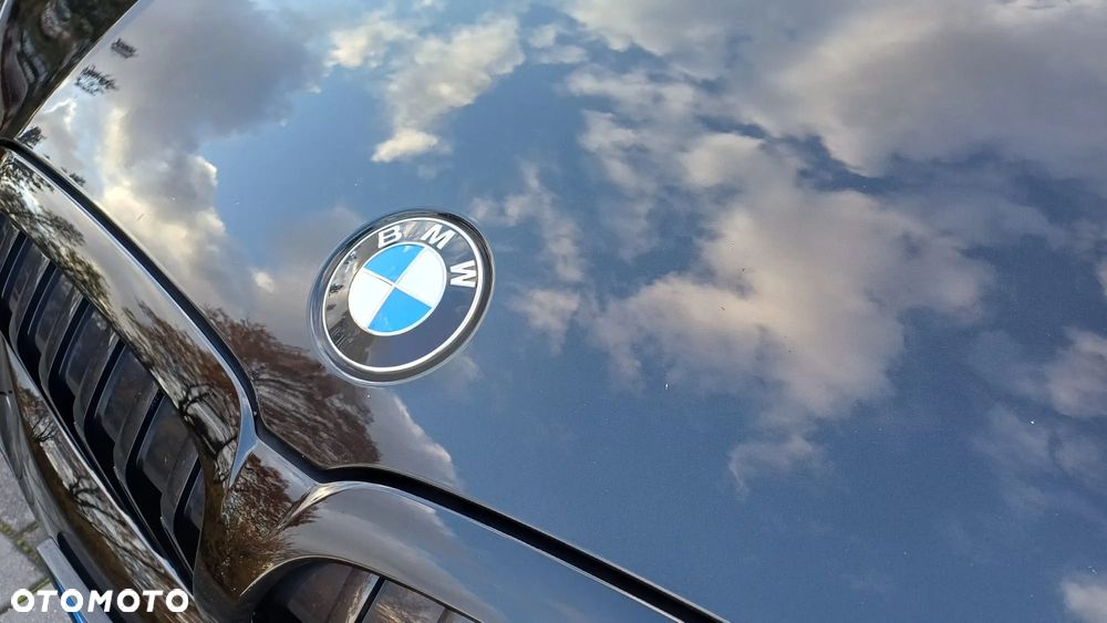 BMW Seria 3 320i xDrive M Sport - 22