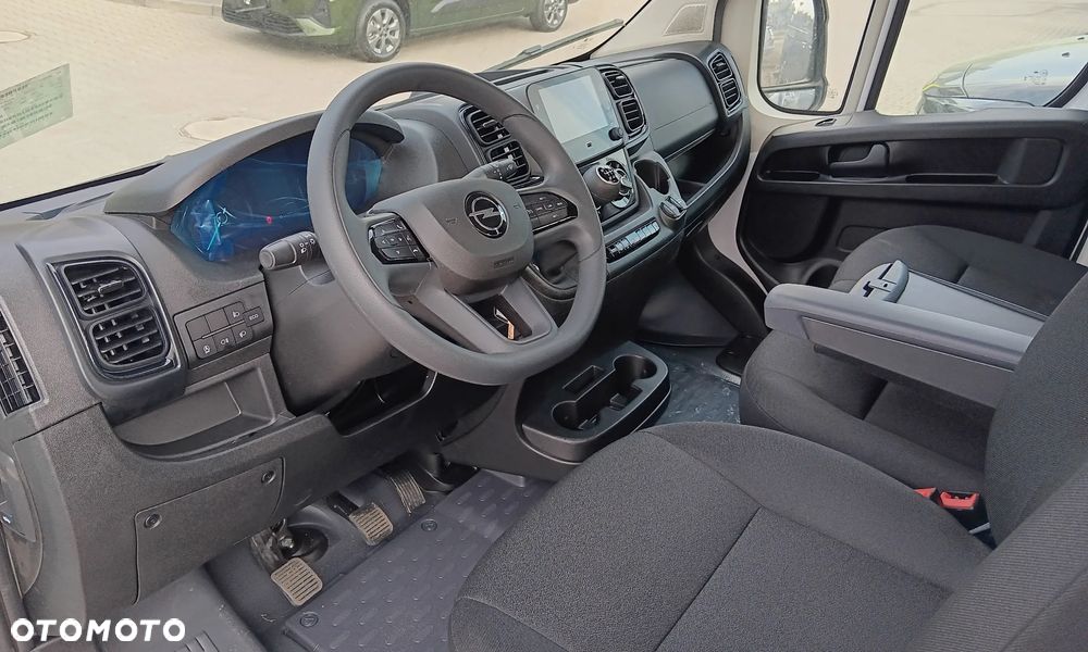Opel Movano Załogowe ze skrzynią fabryczną - 6