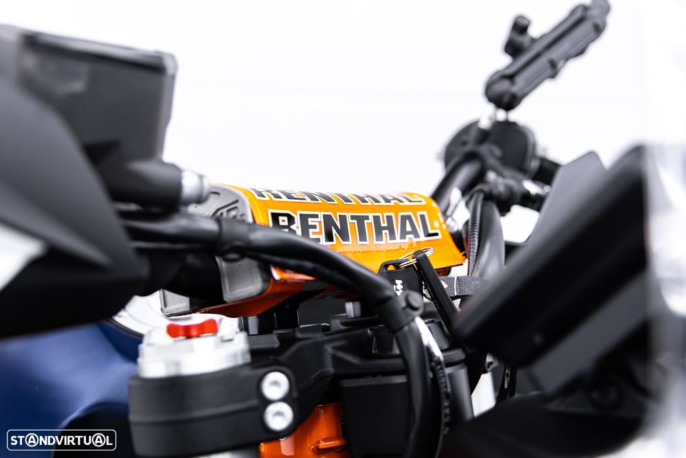 KTM 890 - 3