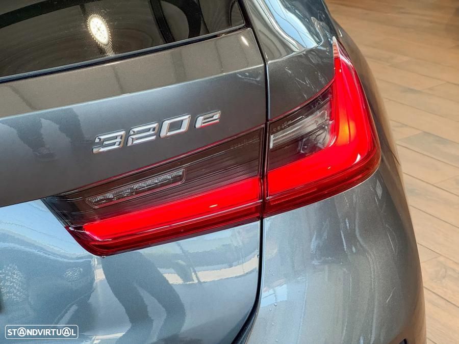 BMW 320 e Corporate Edition Auto - 9