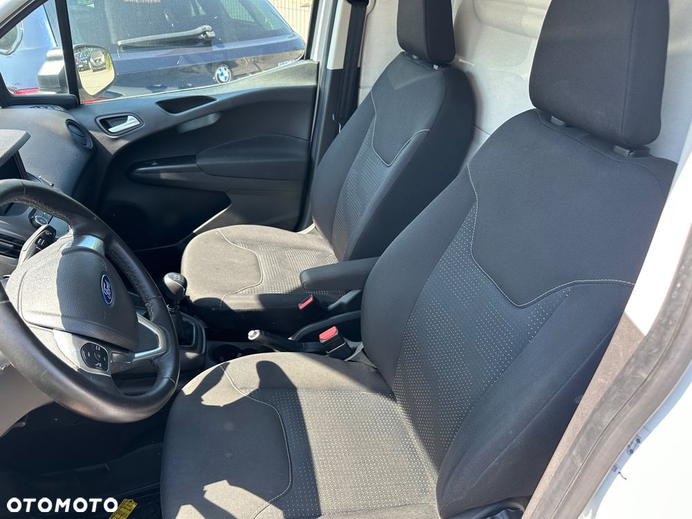 Ford TRANSIT Courier - 8