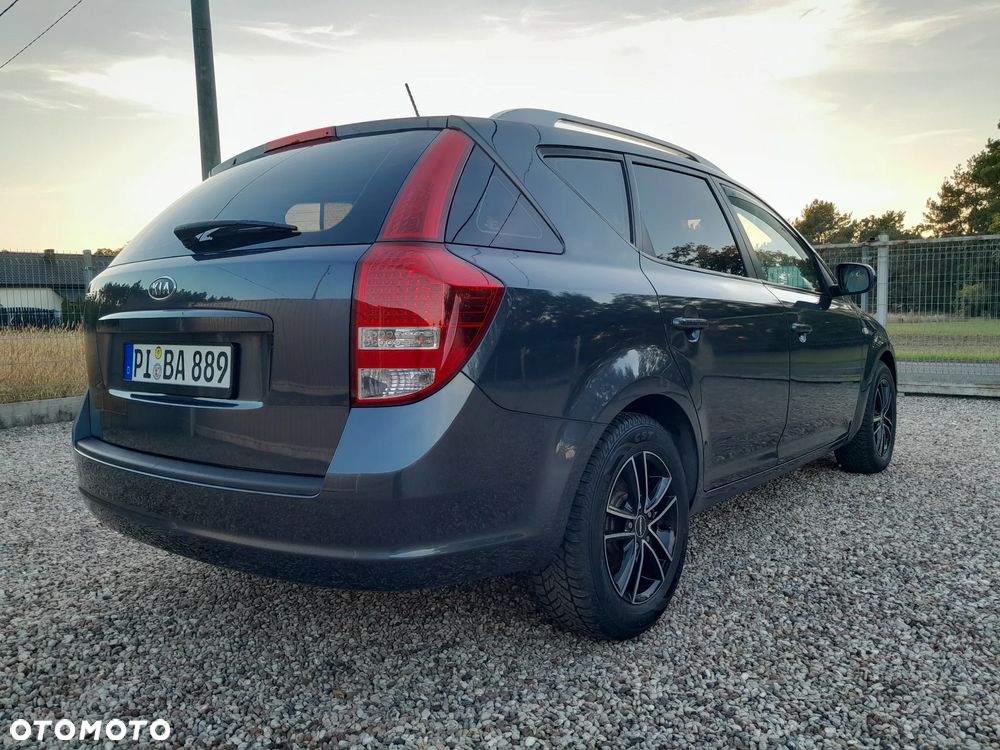 Kia Ceed - 7