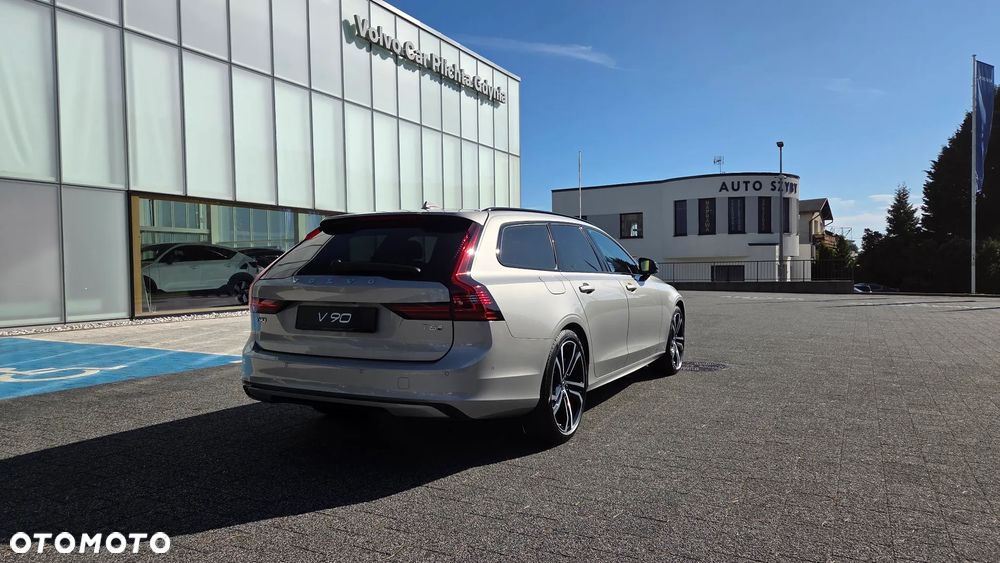 Volvo V90 T6 AWD Plug-In Hybrid Ultra Dark - 4