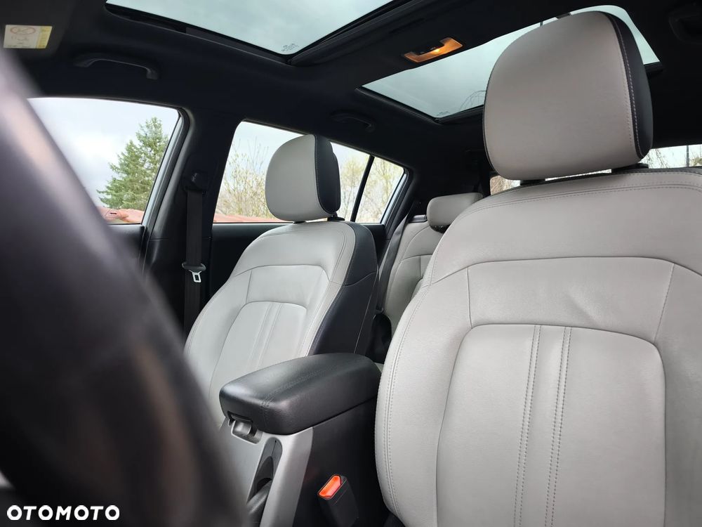 Kia Sportage 2.0 CRDI XL AWD - 5