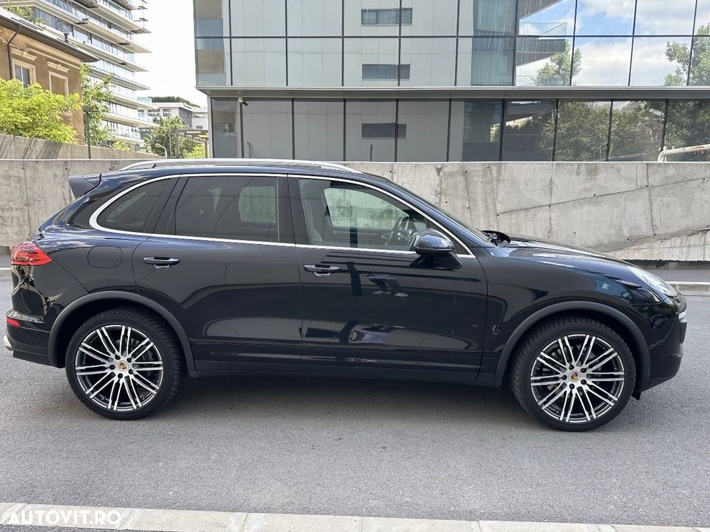 Porsche Cayenne 3.0 L - 2