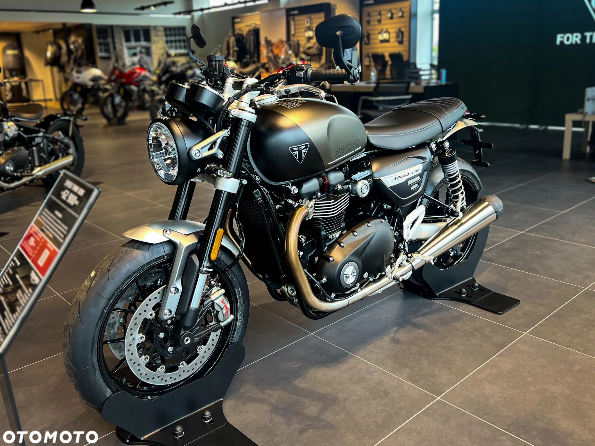 Triumph Speed Twin - 2