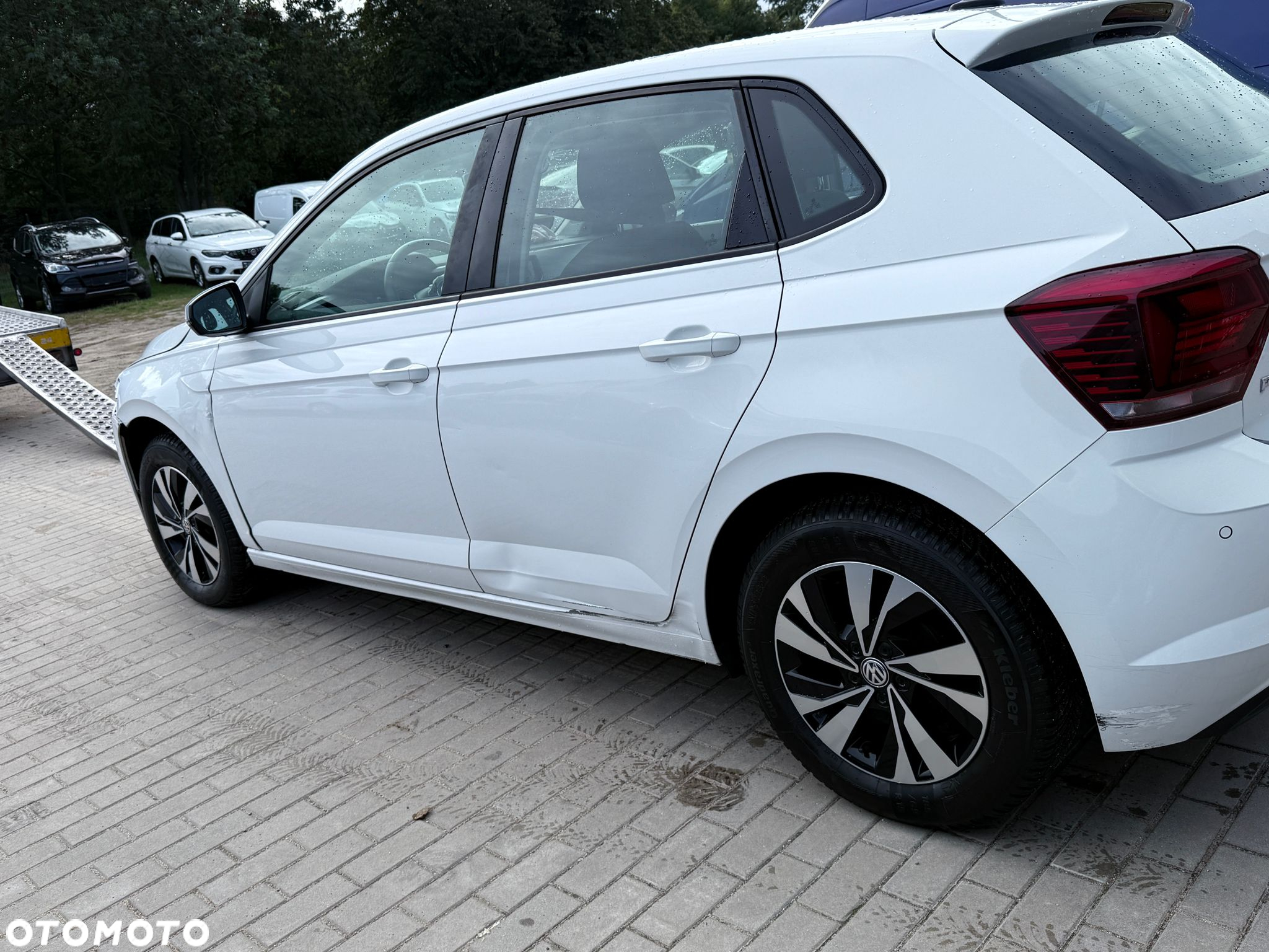 Volkswagen Polo 1.0 TSI Blue Motion - 23
