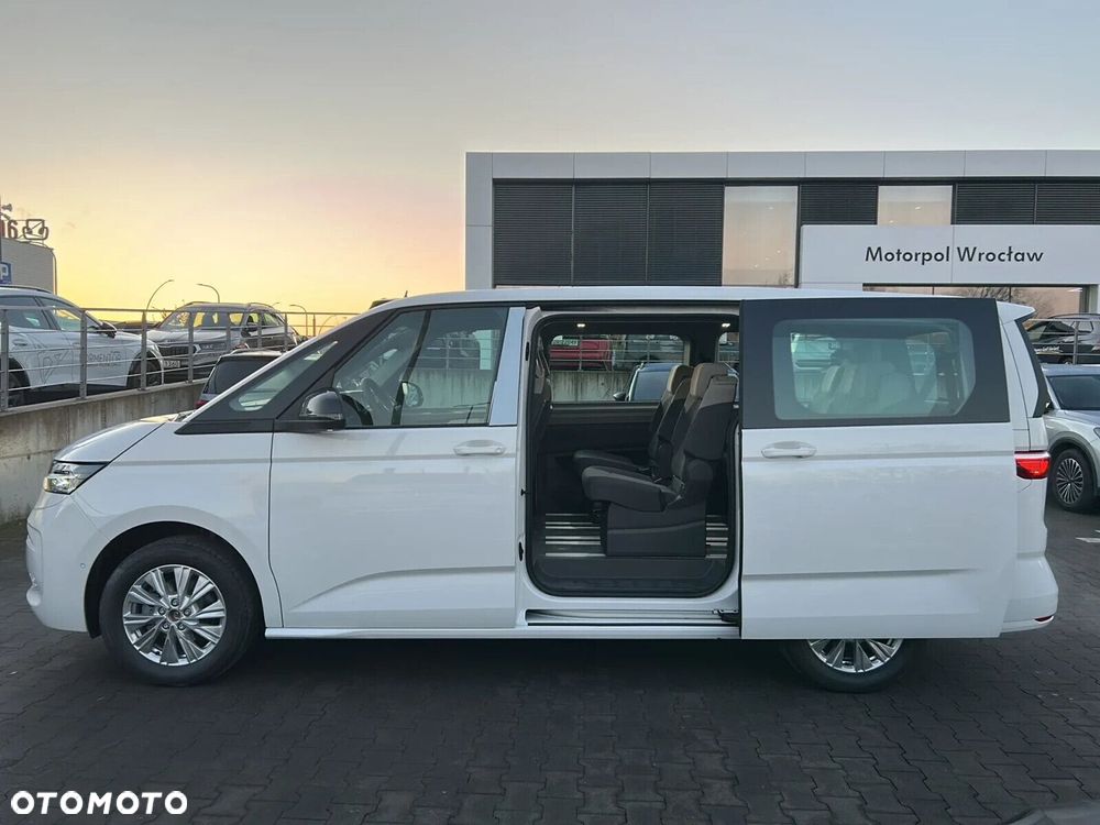 Volkswagen Multivan - 10