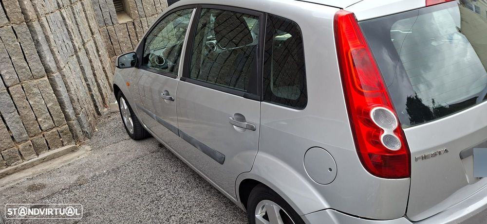 Ford Fiesta 1.25 Zetec - 5