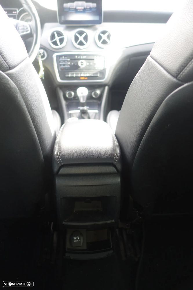 Mercedes-Benz GLA 180 (CDI) d - 23