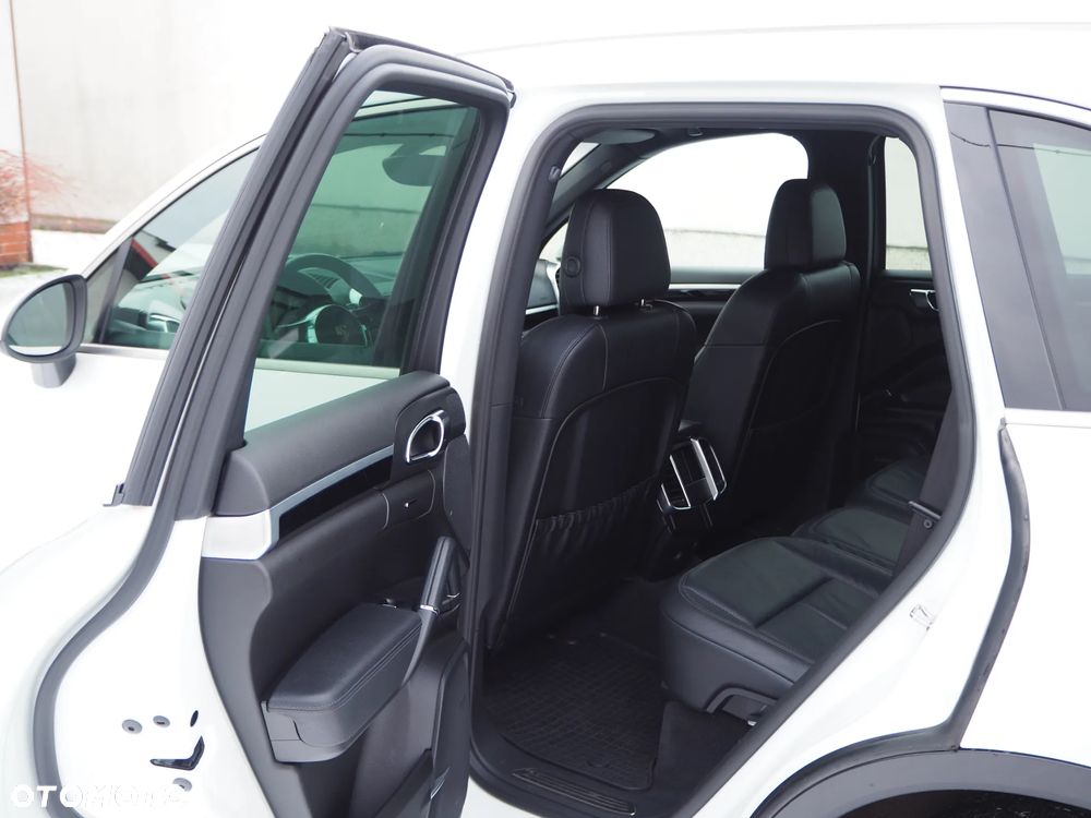 Porsche Cayenne Diesel - 9