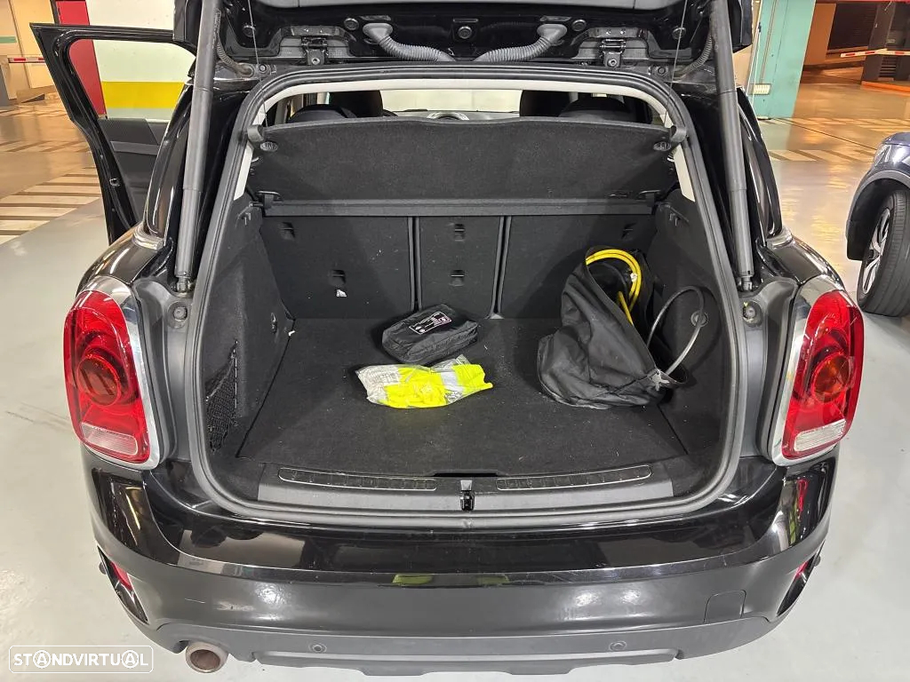MINI Countryman Cooper SE ALL4 Auto - 13
