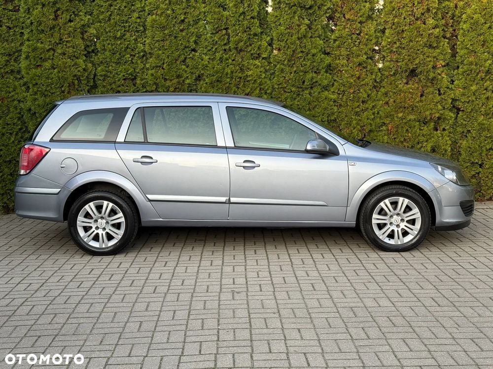 Opel Astra 1.6 Caravan Enjoy - 9