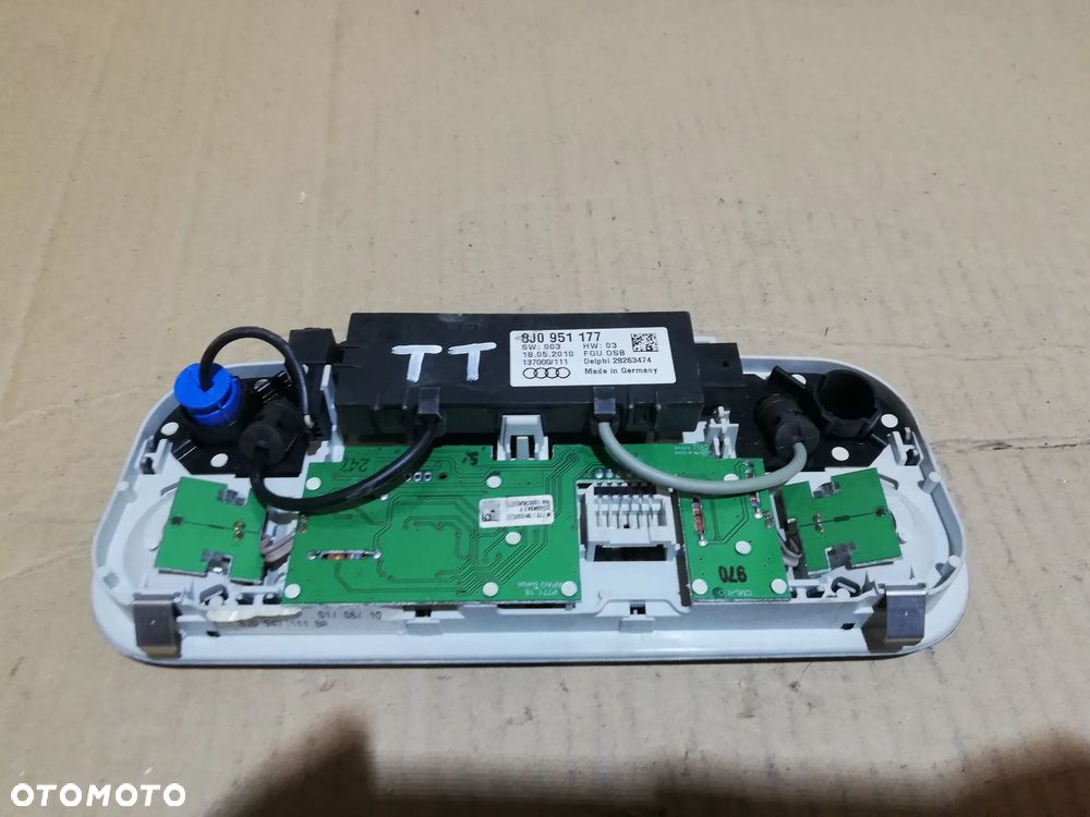 Audi TT 8J Oświetlenie Wnętrza Kabiny Lampka Przełącznik 8J0951177 - 2