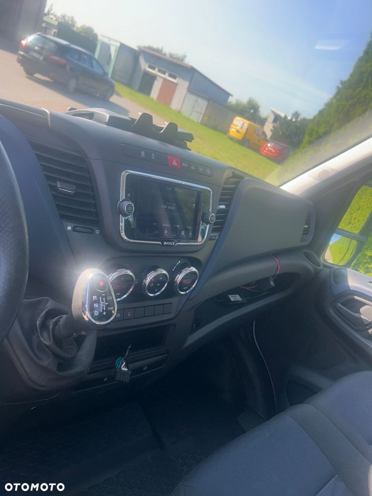 Volkswagen Crafter - 2