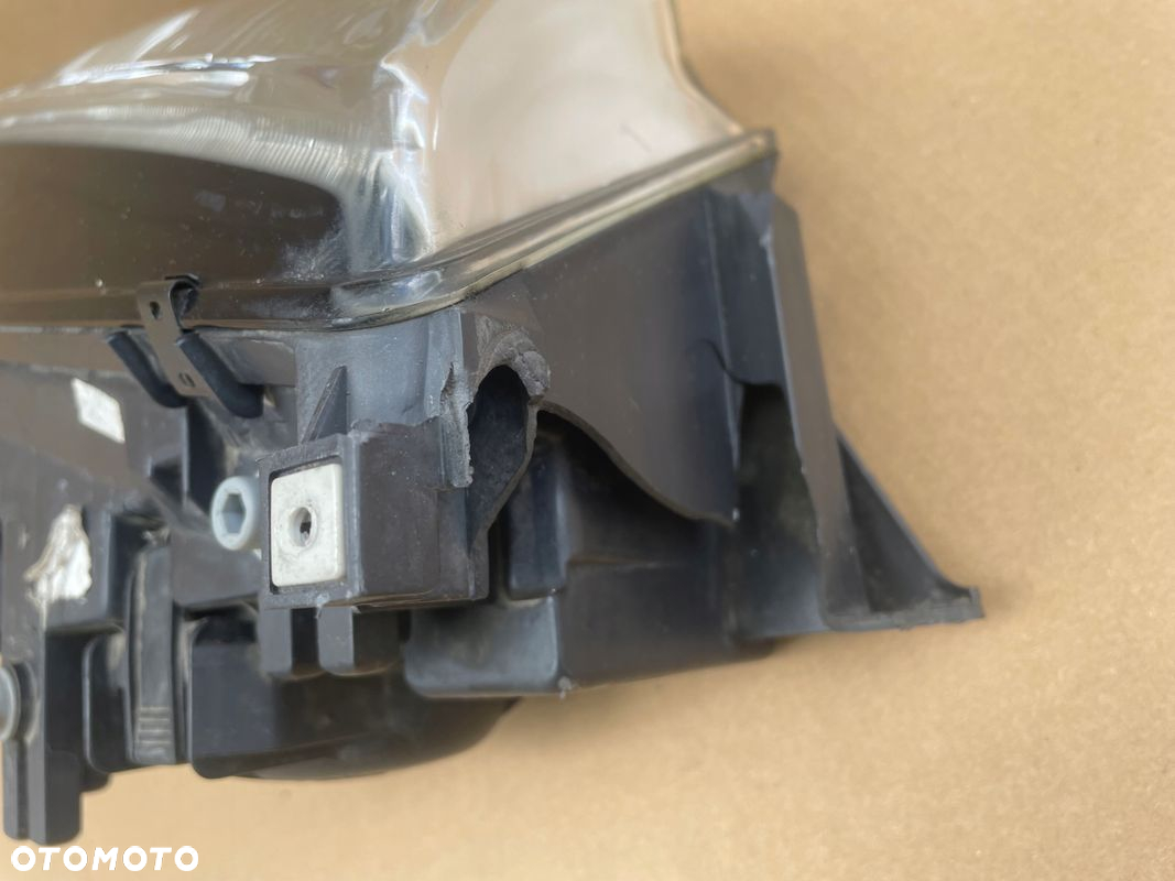 Mazda 626, 2000, 2002 Prawa Przednia Lampa Europa - 5