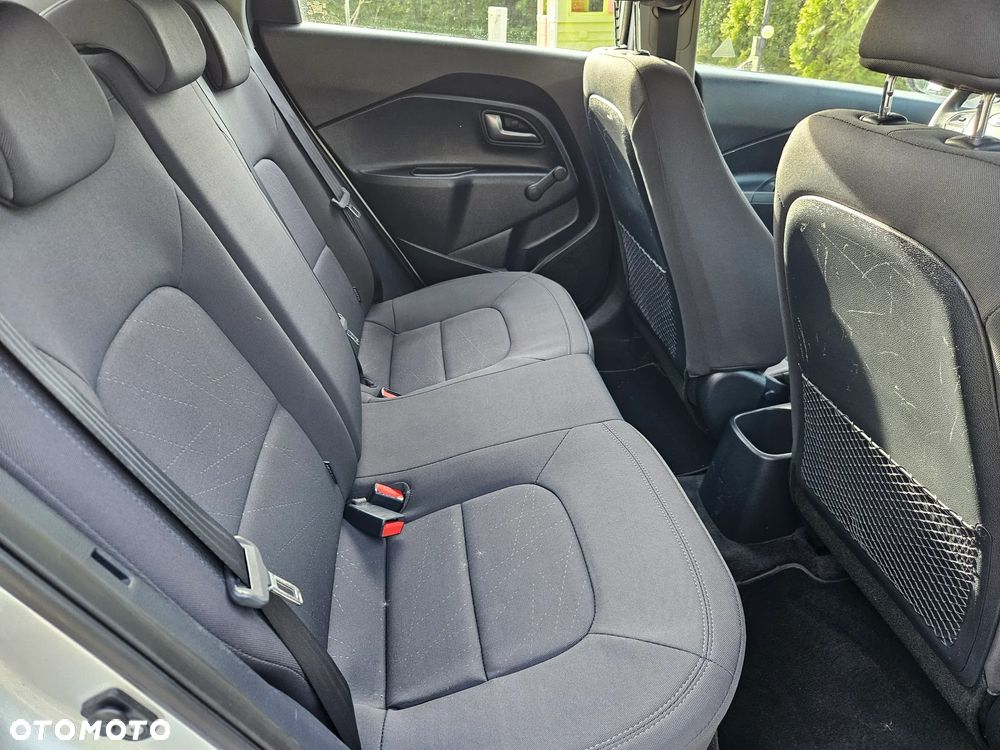 Kia Rio 1.4 Edition 7 - 11