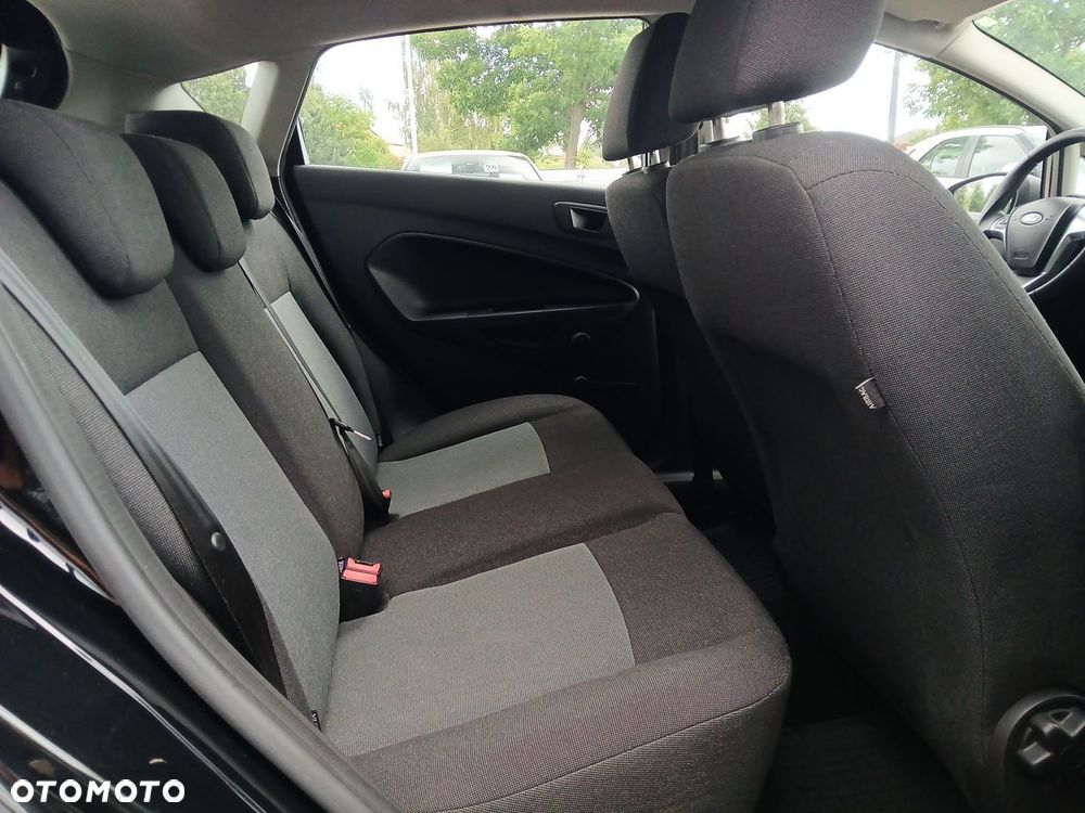 Ford Fiesta 1.25 Ambiente - 11