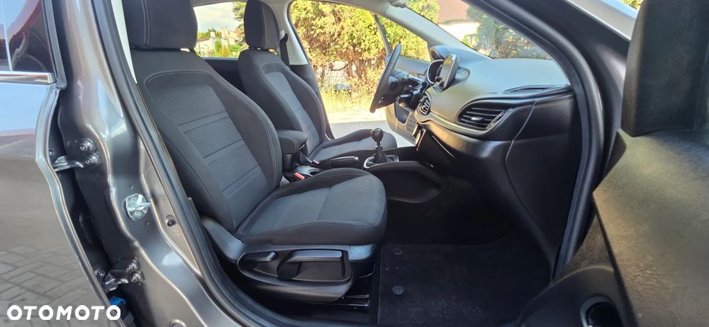 Fiat Tipo 1.4 T-Jet Lounge - 37