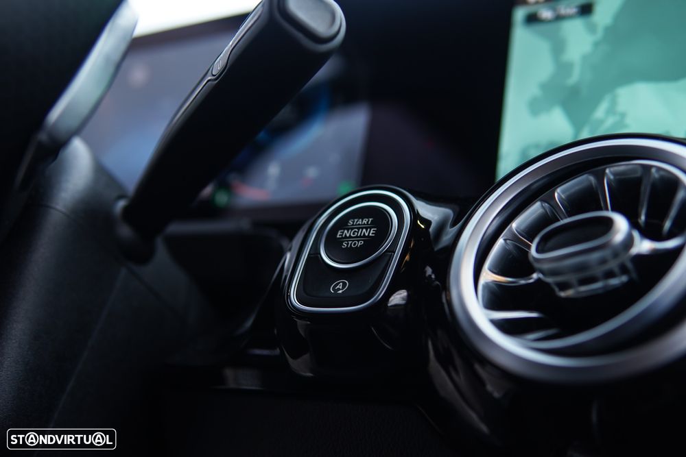 Mercedes-Benz GLA 200 d 8G-DCT AMG Line - 38