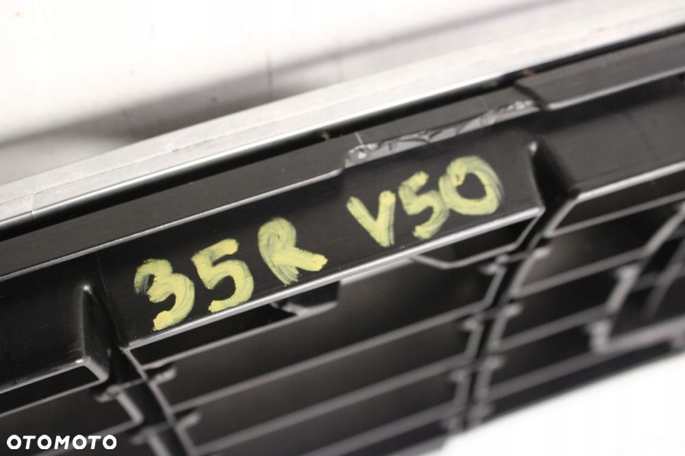 volvo v50 lift 07r- grill atrapa chłodnicy 30744914 - 12