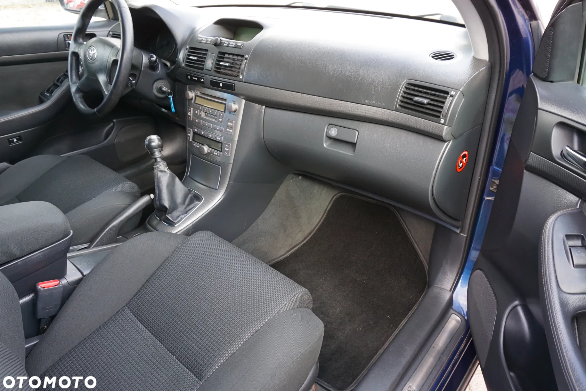 Toyota Avensis 2.2 D-4D Sol - 15